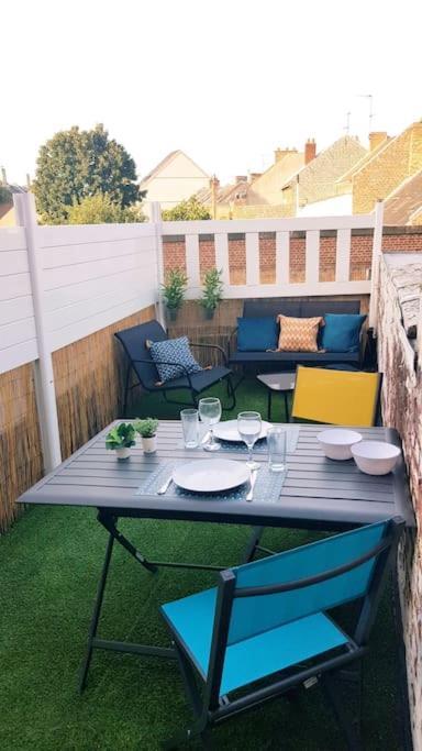 Le Chat Bleu - 26M2- Terrasse Sur Les Toits - Wi-Fi Amiens Kültér fotó