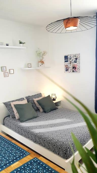 Le Chat Bleu - 26M2- Terrasse Sur Les Toits - Wi-Fi Amiens Kültér fotó